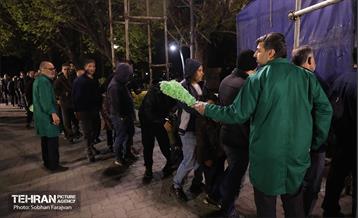 افطاری سیزدهم فروردین در بوستان لاله 4