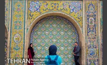 قاب‌های کاشی‌های کاخ کلستان 11