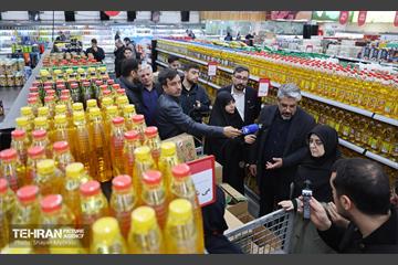 بازدید سخنگوی دولت از بازار میوه و تره‌بار و شهروند جلال آل احمد 4