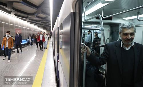 ایستگاه متروی میدان حضرت ولی‌عصر (عچ) 6