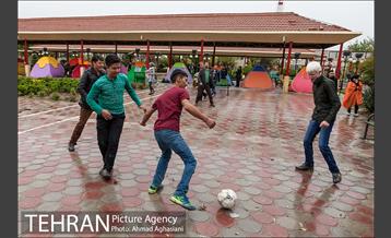 روز طبیعت بارانی در بوستان رازی 19