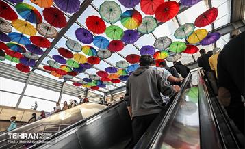 استقبال مسافران نوروزی از برج میلاد تهران  27