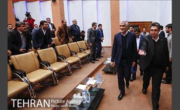 آیین اهدا ماشین آلات تهیه شده توسط شهرداری تهران به مناطق زلزله زده استان کرمانشاه 4