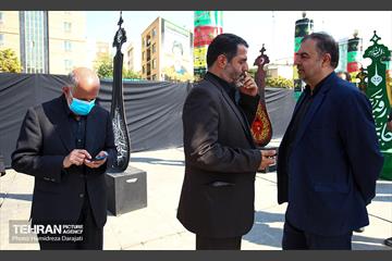 بازدید اعضا شورا شهر از نمایشگاه نشان عاشقی   3