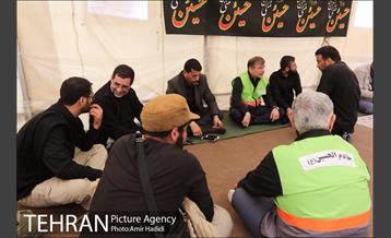 بازدید رییس ستاد اربعین شهرداری تهران از مرکز اسکان خادمین حسین 21