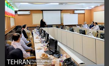 برگزاری کلاس های "خدمات و میزبان" ویژه نیروهای خدماتی مناطق شهرداری تهران 2 13