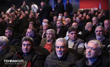 طرح تشویقی پرداخت الکترونیک کرایه تاکسی برای تاکسیرانان برتر 42