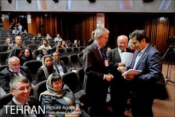 اختتامیه سومین دوره جایزه جهانی خشت طلایی تهران 1