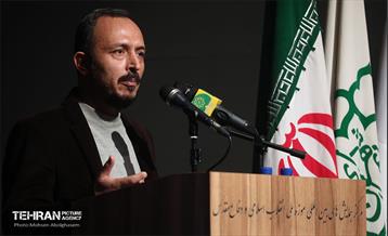 اختتامیه کنگره سراسری شعر و داستان ایثار و مقاومت 16