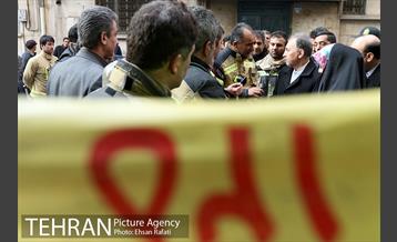 بازدید شهردار تهران از محل آتش‌سوزی ساختمان برق حرارتی وزارت نیرو  13