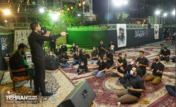 راه اندازی پویش نذر کتاب در ایام محرم در منطقه 5