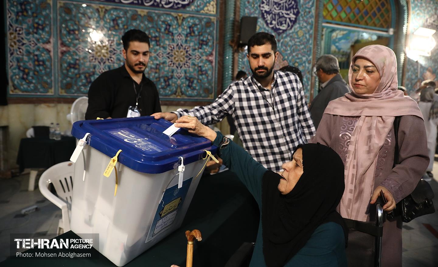 انتخابات چهاردهمین دوره ریاست جمهوری - حسینیه ارشاد 10