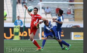 دیدار استقلال و تراکتورسازی در لیگ برتر فوتبال 29