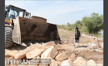 بازدید شهردار تهران از منطقه سیل زده پل قدرت آباد دشت آزادگان 9