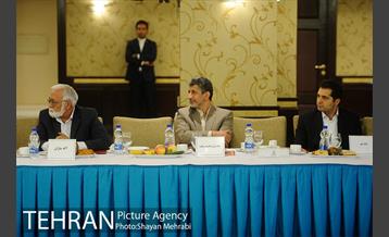 نشست هم اندیشی مدیرعامل سازمان زیباسازی، مدیران کل روابط عمومی بانک های عامل و مدیران شرکت های تبلیغاتی 8