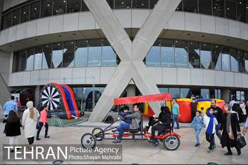 برج میلاد تهران در ایام نوروز 11