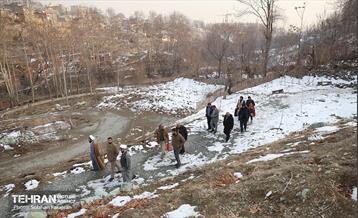 بازدید نخبگان منطقه ۵ از پروژه‌های عمرانی 17