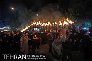 مشعل‌گردانی در دولت آباد تهران 29