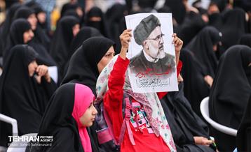 بزرگداشت شهدای خدمت 14