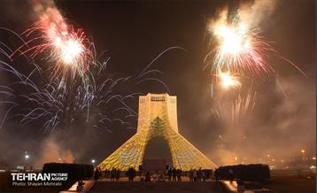 نورافشانی در میدان آزادی به مناسبت نیمه شعبان 32