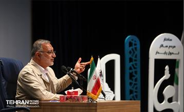 سخنرانی شهردار تهران در دانشگاه الزهرا(س)