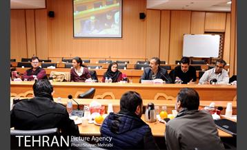 نشست صمیمانه رئیس مرکز ارتباطات شهرداری تهران با اصحاب رسانه 27