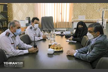 بازدید مدیران شهری از ایستگاه آتش نشانی منطقه 8