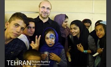 ‪ بازدید دکتر قالیباف از نمایشگاه برج میلاد و دیدار با کودکان کار‬ 8