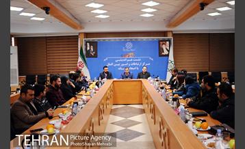 نشست صمیمانه رئیس مرکز ارتباطات شهرداری تهران با اصحاب رسانه 3