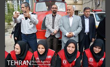 بازدید اعضای شورای اسلامی شهر از نمایشگاه آتش نشانی 11