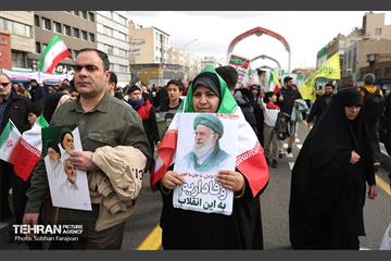 چهل‌و‌‌هفتمین جشن پیروزی انقلاب اسلامی - 3 13