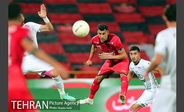 دیدار تیم های فوتبال پرسپولیس و تراکتور تبریز 11