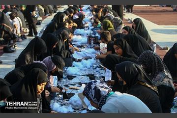 آیین آماده سازی دست سازه های نمدی برای کودکان اربعینی  24