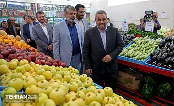 افتتاح بازار میوه و تره‌بار در منطقه 22 22