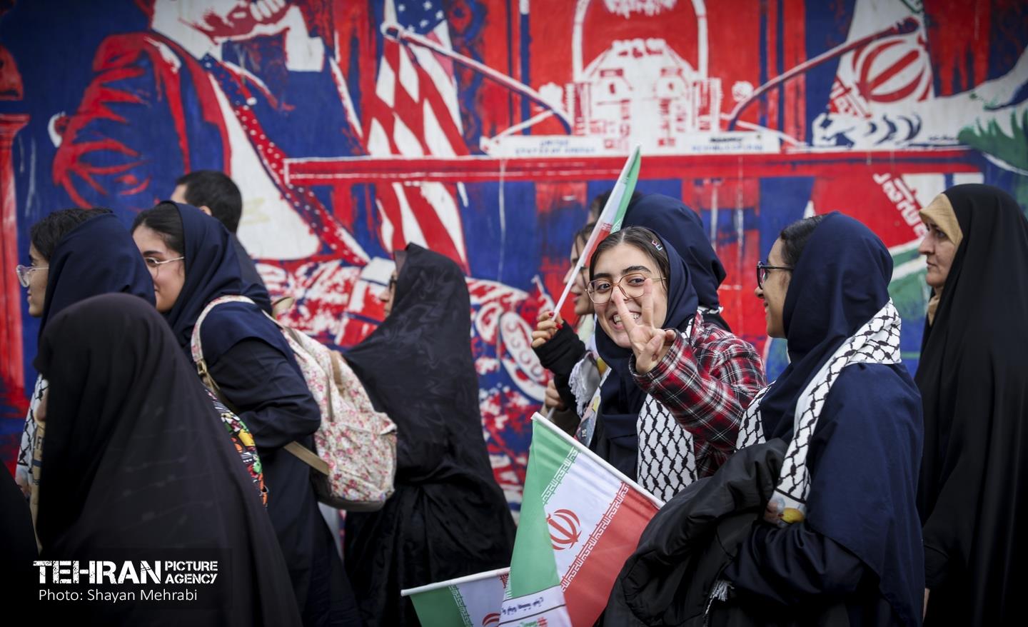 راهپیمایی ۱۳ آبان در تهران  46