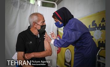 آغاز به کار اولین مرکز تجمیعی واکسیناسیون کرونا در غرب تهران 4