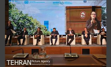 حضور پیروز حناچی شهردار تهران و هیات همراه در وین