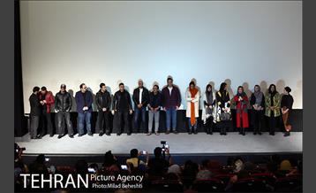 اکران خیریه فیلم گرگ بازی به نفع زلزله زدگان کرمانشاه 11