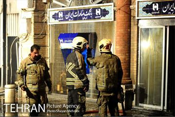 آتش سوزی ساختمان میدان حسن آباد 15