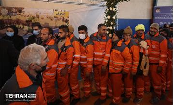 آغاز طرح واکسیناسیون آنفلوانزای پاکبانان و کارگران خدمات شهری شهرداری تهران 1