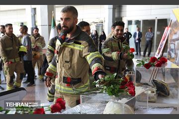 مسابقه پله‌نوردی آتش‌نشانان در برج میلاد 42