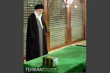 حضور رهبر انقلاب در مرقد مطهر امام راحل و گلزار شهدای بهشت زهرا 22