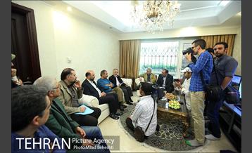 بازدید خبرنگاران از پشت صحنه سریال در جستجوی آرامش‎ 9