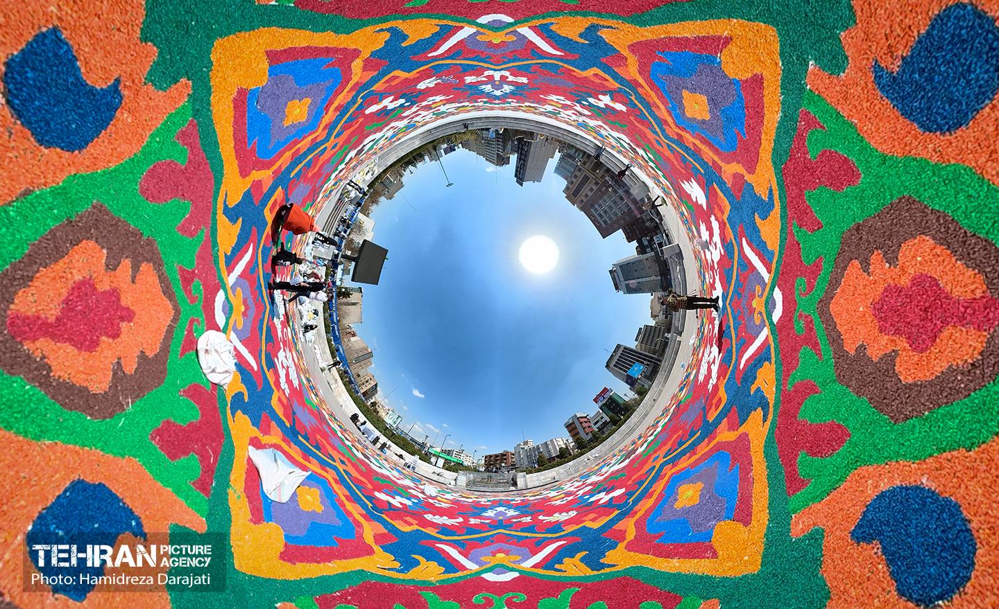 آنان که خاک را به هنر کیمیا کنند 37