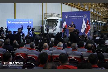 آیین بهره برداری از ۲ رام قطار ساخت داخل 10