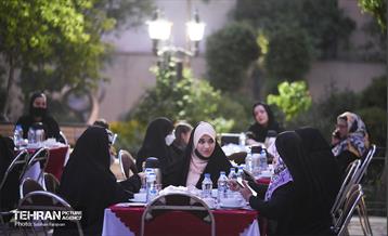 ضیافت افطاری با حضور خانواده های معزز شهدا 13