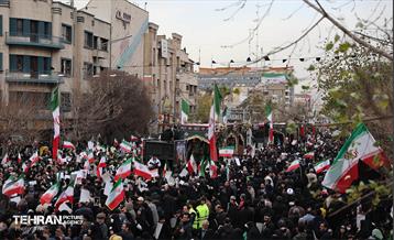 تشییع پیکر ۱۰۰ شهید مردمی و مدافع امنیت در تهران - 1 21