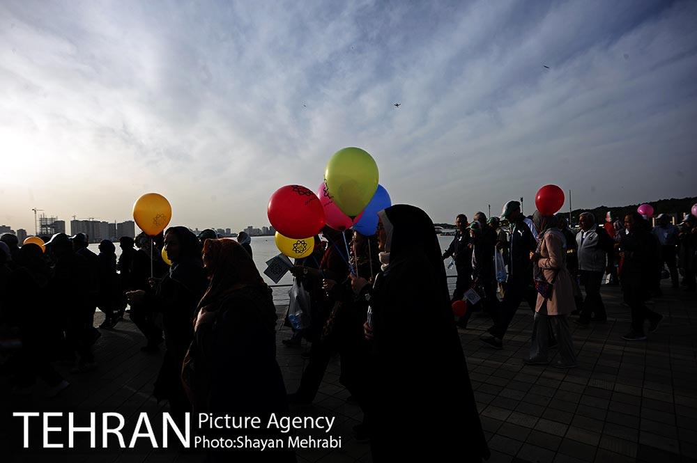 ششمین همایش پیاده روی خانوادگی بازنشستگان شهرداری تهران با حضور شهردار تهران 4