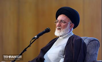 آیین تجلیل از 110 مادر و همسر شهید منطقه 20 4