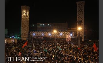 آیین عزاداری در میدان امام حسین (ع) 25